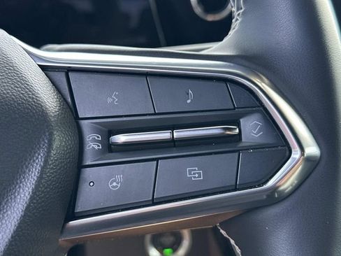 Used 2024 Chevrolet Traverse LS image 17