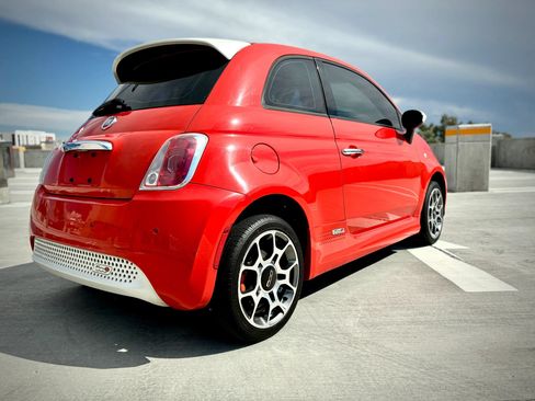 Used 2018 FIAT 500 e FWD image 8