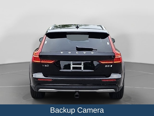 Used 2023 Volvo V60 B5 Cross Country Plus w/ Climate Package AWD/4WD image 7