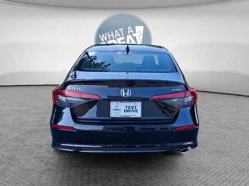 Used 2023 Honda Civic Sport image 4