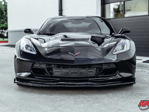 Used 2016 Chevrolet Corvette Stingray Coupe RWD image 17