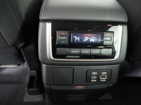 Certified 2024 Subaru Ascent Premium w/ Convenience Package image 33