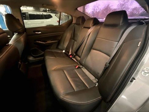 Used 2023 Nissan Altima 2.5 SR w/ SR Premium Package image 19