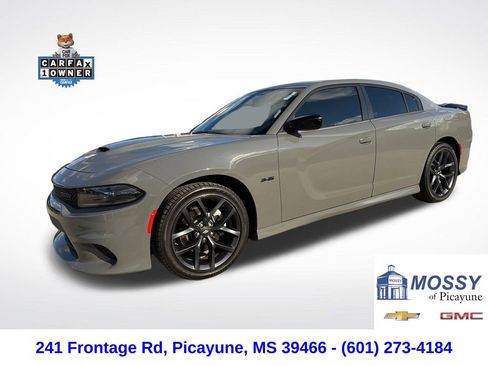 Used 2023 Dodge Charger R/T w/ Blacktop Package image 1