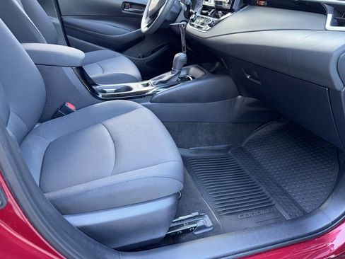 Used 2022 Toyota Corolla LE image 15