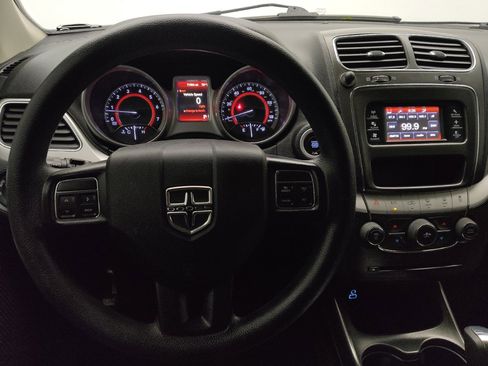 Used 2019 Dodge Journey SE FWD image 22