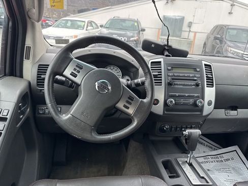 Used 2011 Nissan Frontier PRO-4X w/ Pro-4x Luxury Pkg image 14