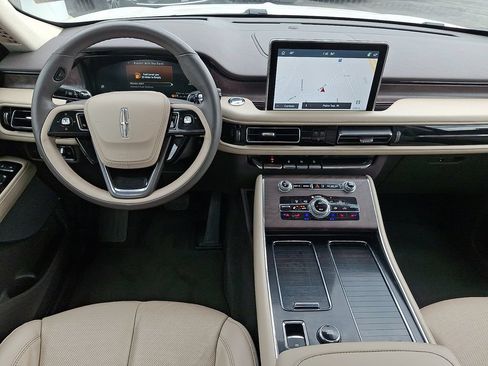 Certified 2023 Lincoln Aviator Reserve w/ Equipment Group 201A AWD/4WD image 12