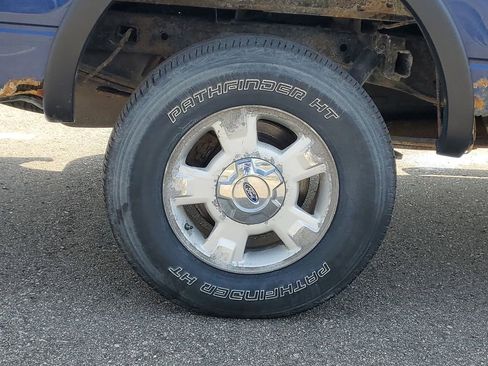 Used 2011 Ford F150 XLT w/ Max Trailer Tow Pkg AWD/4WD image 5