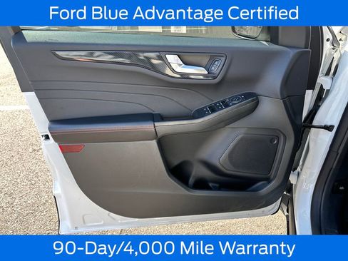 Used 2025 Ford Escape ST-Line w/ Cold Weather Package AWD/4WD image 12