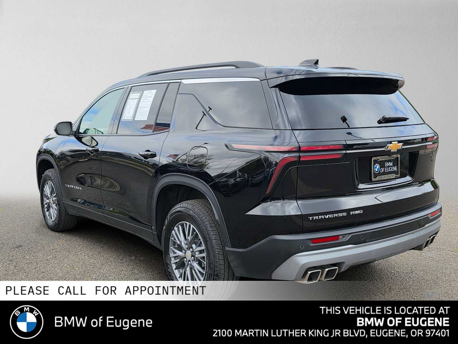 Used 2025 Chevrolet Traverse LT AWD/4WD image 5