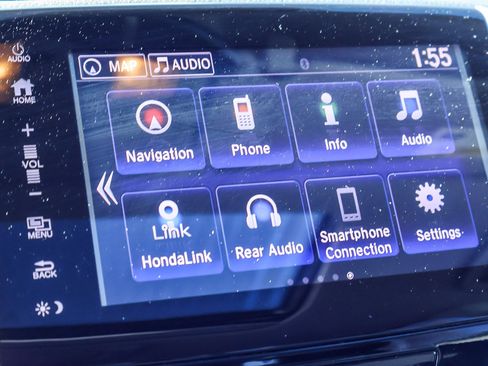 Used 2018 Honda Pilot Touring image 4