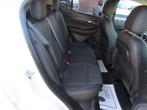 Used 2022 Buick Encore GX Preferred w/ Sport Touring Package FWD image 16