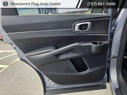 Used 2021 Kia Sorento S w/ Panoramic Sunroof Package FWD image 40