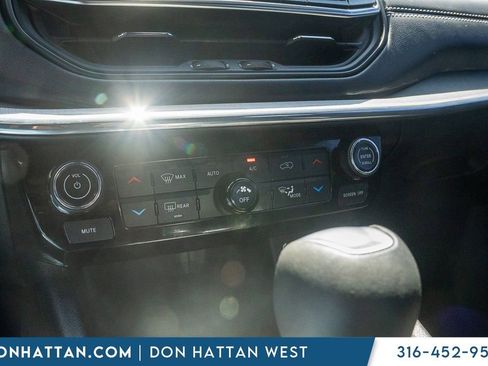 Used 2022 Jeep Compass High Altitude AWD/4WD image 9