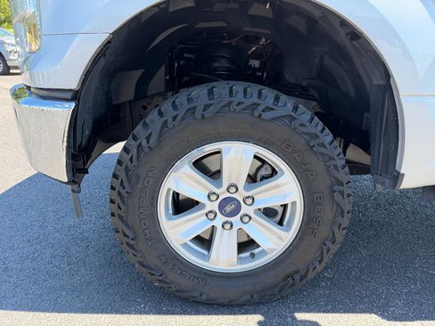 Used 2017 Ford F150 XL w/ Equipment Group 101A Mid AWD/4WD image 11