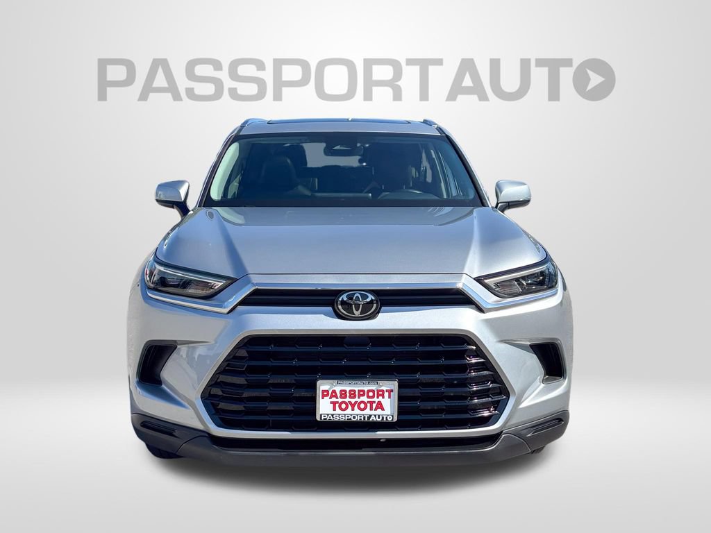 Used 2025 Toyota Grand Highlander AWD image 14