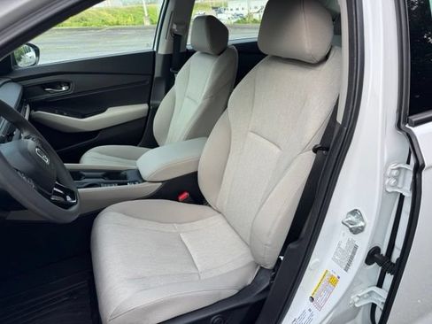 Used 2025 Honda Accord SE image 17