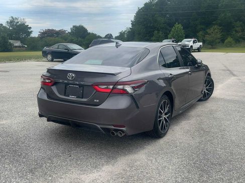 Used 2023 Toyota Camry SE FWD image 6