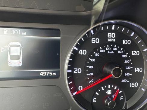 Used 2024 Kia Forte LXS w/ LXS Technology Package FWD image 13