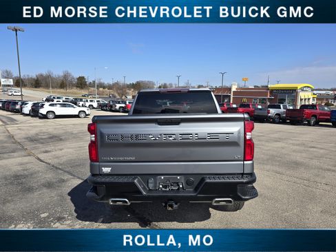 Used 2021 Chevrolet Silverado 1500 LT Trail Boss image 4
