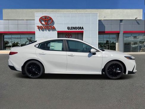 New 2026 Toyota Camry SE image 2