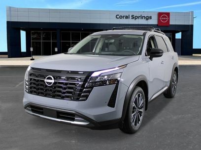 New 2026 Nissan Pathfinder Platinum w/ Cargo Package