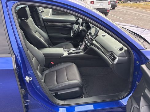 Used 2022 Honda Accord Sport image 29