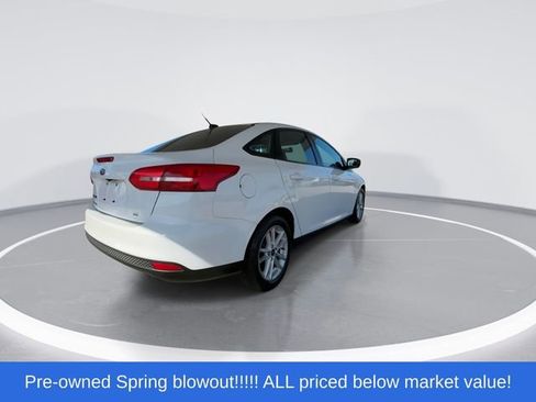 Used 2018 Ford Focus SE FWD image 8