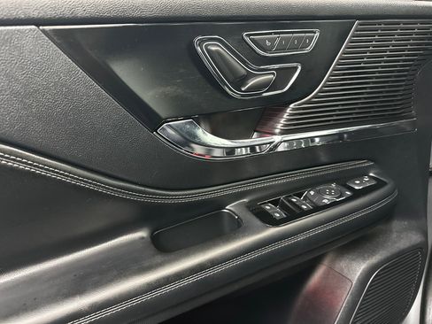 Certified 2022 Lincoln Corsair Reserve w/ Equipment Group 201A image 33