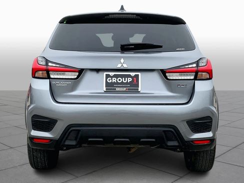 Used 2025 Mitsubishi Outlander Sport LE image 5