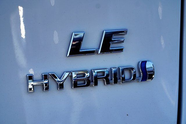 Used 2024 Toyota RAV4 LE AWD/4WD image 20