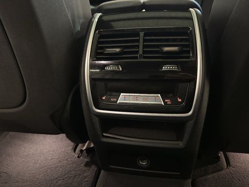 Used 2019 BMW X5 xDrive40i w/ Convenience Package AWD/4WD image 29