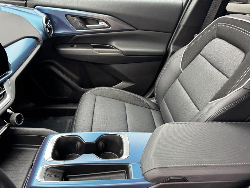 Used 2024 Chevrolet Equinox EV LT FWD image 13