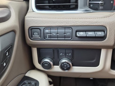 Certified 2021 GMC Yukon XL Denali RWD image 24
