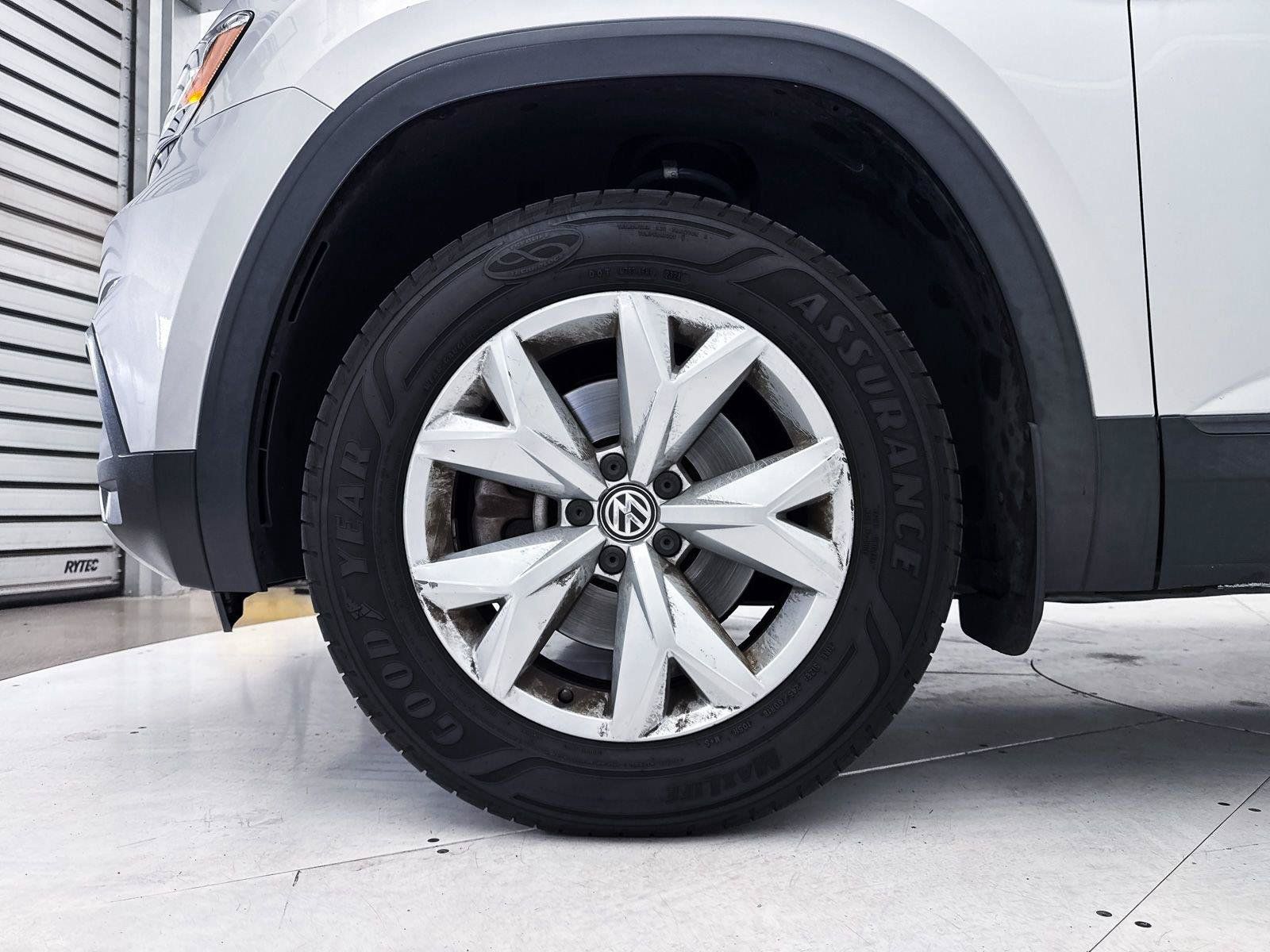 Used 2018 Volkswagen Atlas SE FWD image 14
