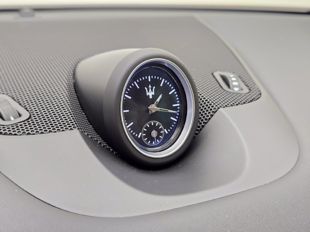 Certified 2023 Maserati Levante Modena AWD/4WD image 40