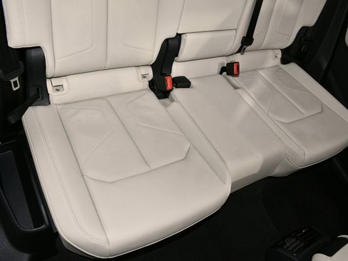 Used 2021 Audi Q3 2.0T Premium Plus w/ Premium Plus Package image 20