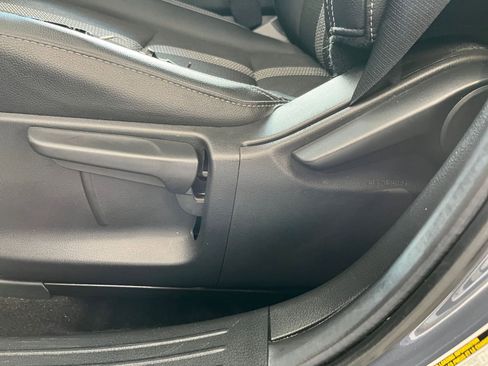 Used 2025 MAZDA CX-50 AWD 2.5 S w/ Select Package image 23