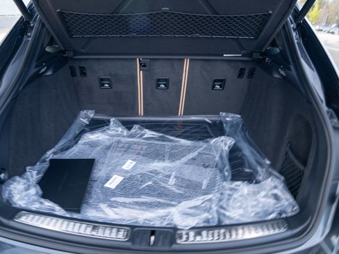 Certified 2020 Porsche Macan image 28