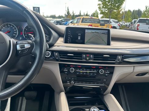 Used 2017 BMW X5 M AWD/4WD image 23
