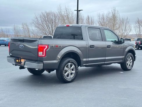 Used 2016 Ford F150 XLT w/ Trailer Tow Package image 6