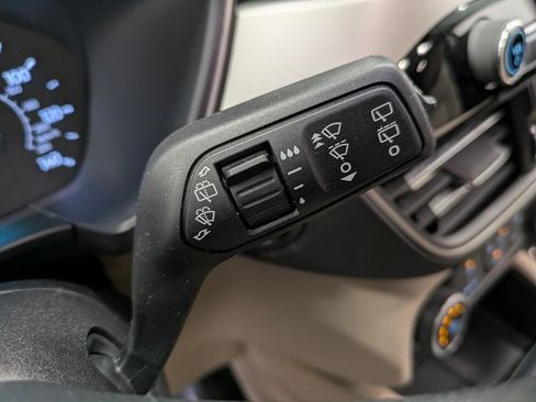 Certified 2022 Ford Escape SE image 19