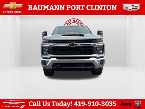 Used 2024 Chevrolet Silverado 2500 LT w/ Safety Package AWD/4WD image 8