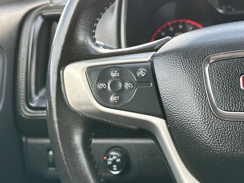 Used 2015 GMC Canyon SLT w/ Driver Alert Package image 34