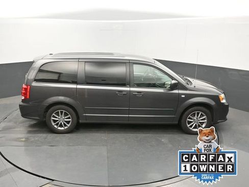Used 2014 Dodge Grand Caravan SE FWD image 39