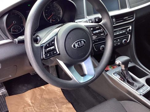Used 2019 Kia Optima LX image 8