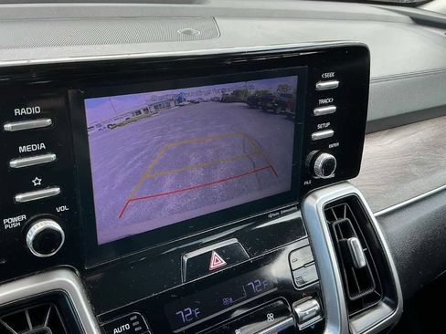 Used 2021 Kia Sorento EX w/ Panoramic Sunroof Package FWD image 13