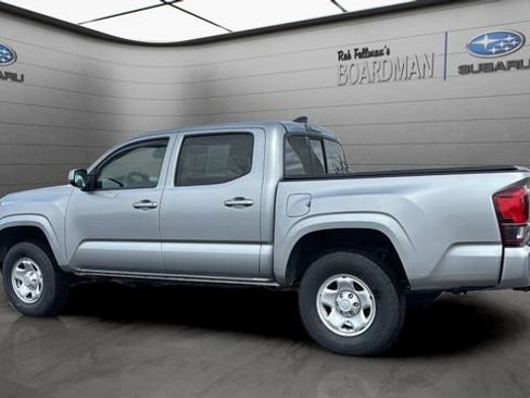 Used 2022 Toyota Tacoma SR AWD/4WD image 8