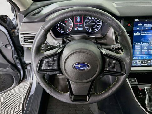 Used 2025 Subaru Outback Onyx Edition AWD/4WD image 3